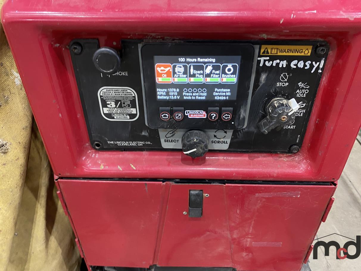 Lincoln Ranger 330MPX Welder